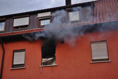 Winnenden: Grosseinsatz bei Brand in Mehrfamilienhaus 